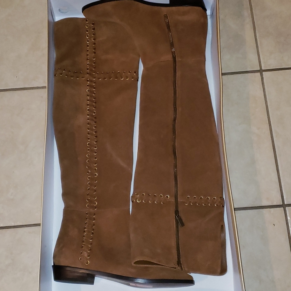 Michael Kors Boots *BRAND NEW WITH BOX*